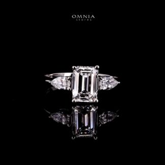 Omnia Aysha White Ring 925 Silver High Quality IGI Certifited High Quality Lab Grown Stones 1.60ct