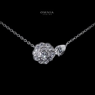 Omnia Aalyah White Floral Pendant Necklace With High Quality Certified Lab Crafted Stones In 925 Silver