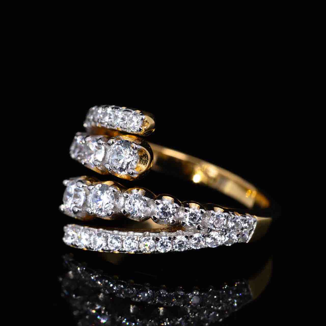Omnia Alia Gold Ring With High Quality Simulated Diamonds In 925 Silver - Image 2