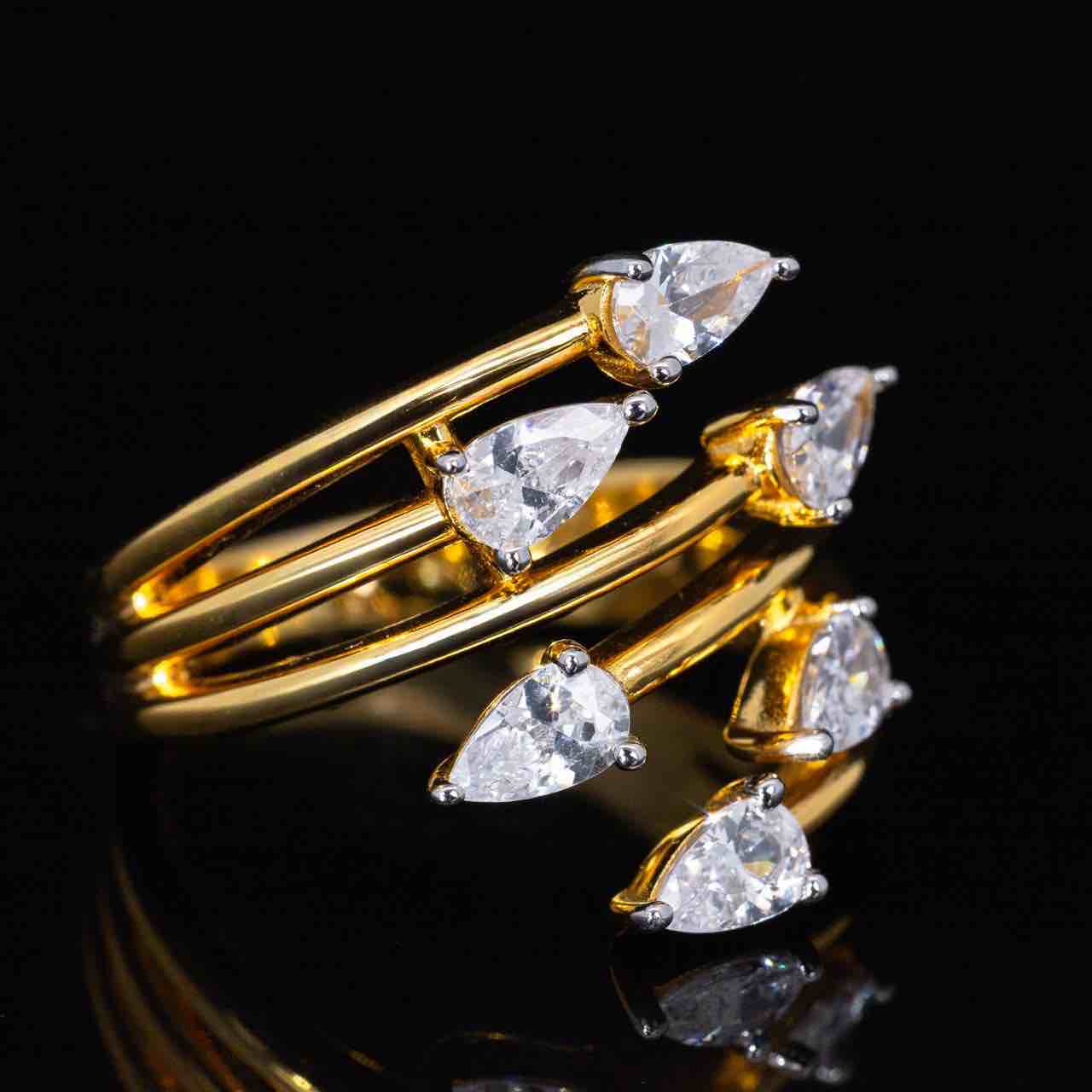 Omnia Alyza Gold Ring With High Quality Simulated Diamonds In 925 Silver - Image 3