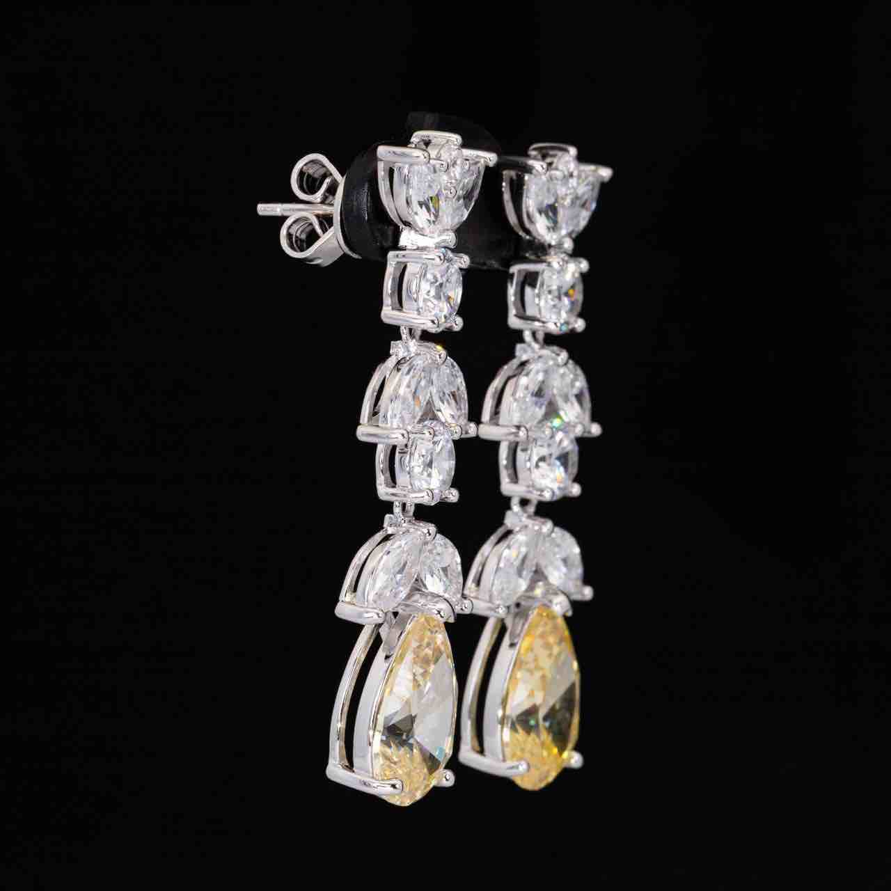 Omnia Dia White and Yellow Drop Earrings With High Quality Simulated Diamonds In 925 Silver - Image 4