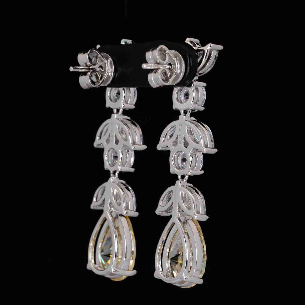 Omnia Dia White and Yellow Drop Earrings With High Quality Simulated Diamonds In 925 Silver - Image 3