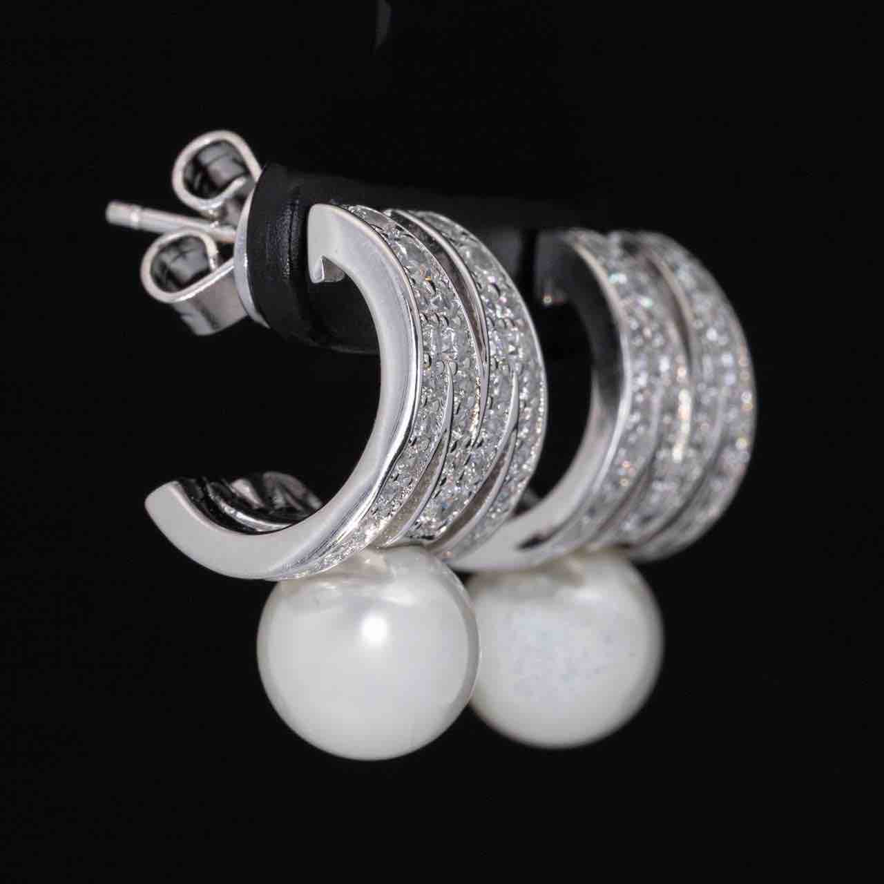 Omnia Shaira White Pear Earrings With High Quality Simulated Diamonds In 925 Silver - Image 4