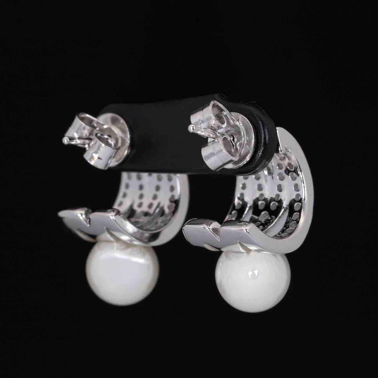 Omnia Shaira White Pear Earrings With High Quality Simulated Diamonds In 925 Silver - Image 3