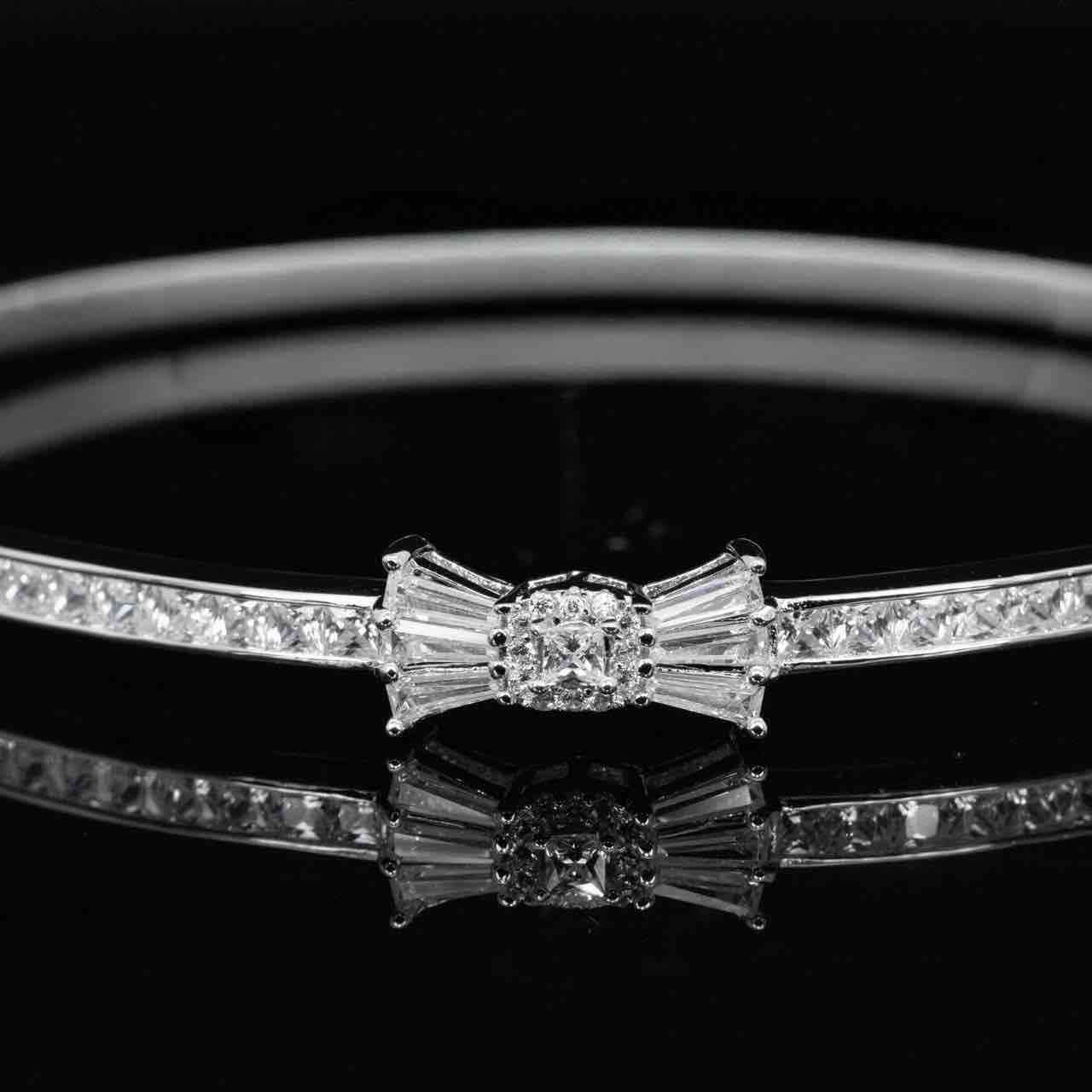 Omnia Faria White Bangle With High Quality Simulated Diamonds In 925 Silver - Image 3