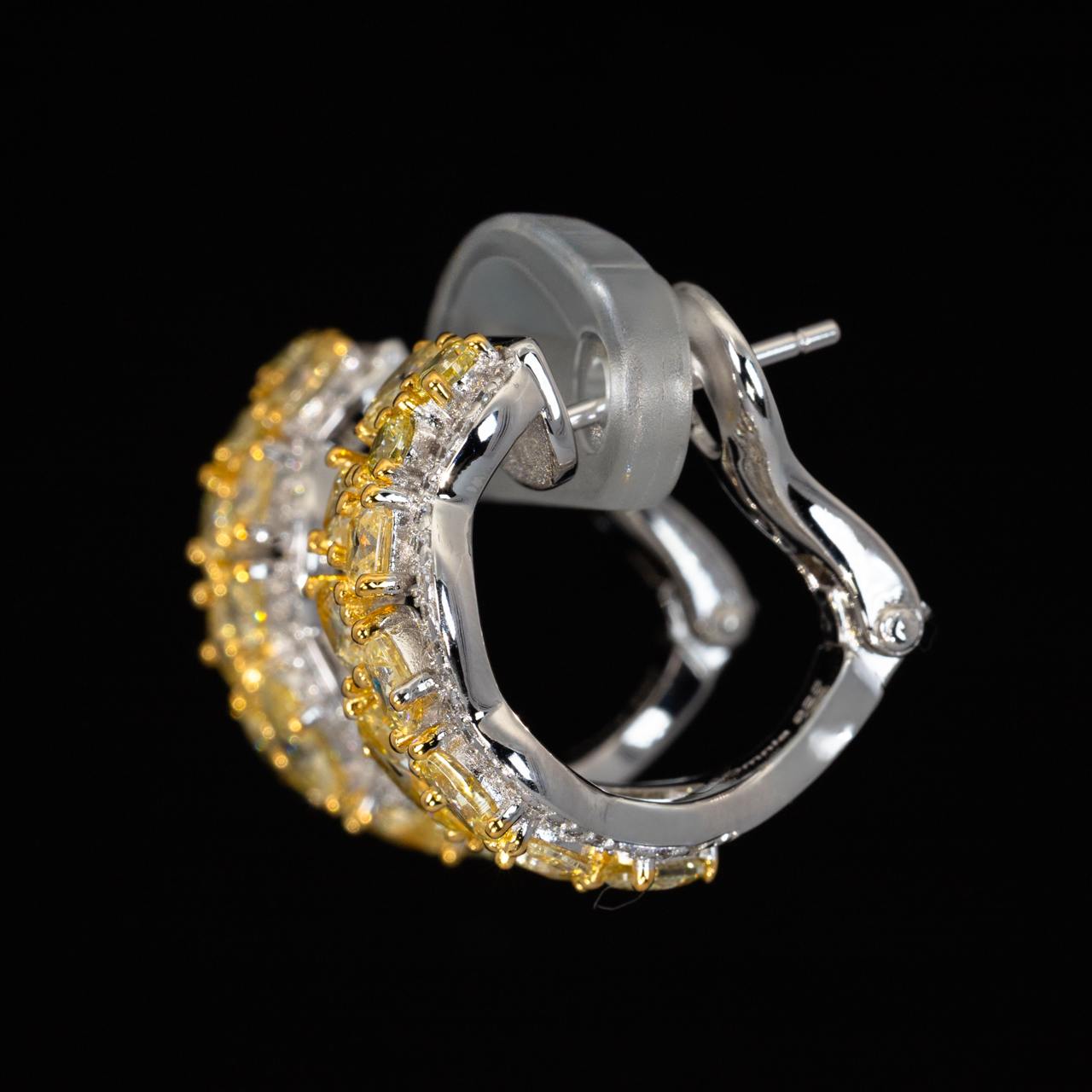 Omnia Sofie Yellow Clip Earrings With High Quality Simulated Diamonds In 925 Silver - Image 2