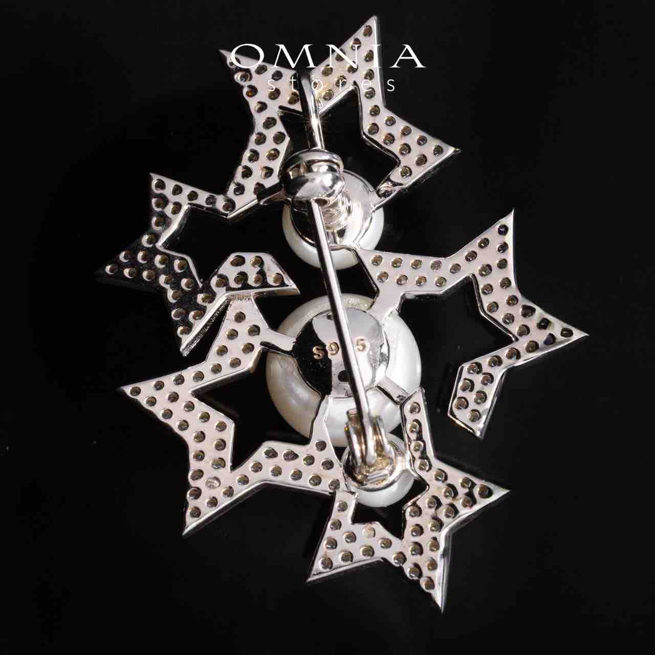 Omnia Valkyrie White Fresh Water Pearl Brooch With High Quality Simulated Diamonds in 925 Silver - Image 3