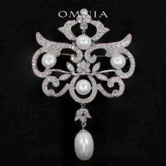 Haylee White Fresh Real Water Pearl Brooch With High Quality Simulated Diamonds in 925 Silver