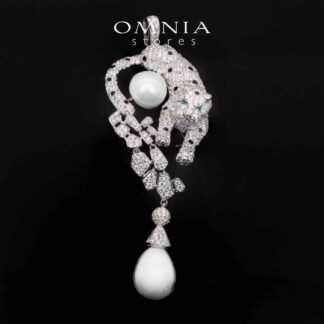 Kaylie White Panther Fresh Real Water Pearl Brooch With High Quality Simulated Diamonds in 925 Silver