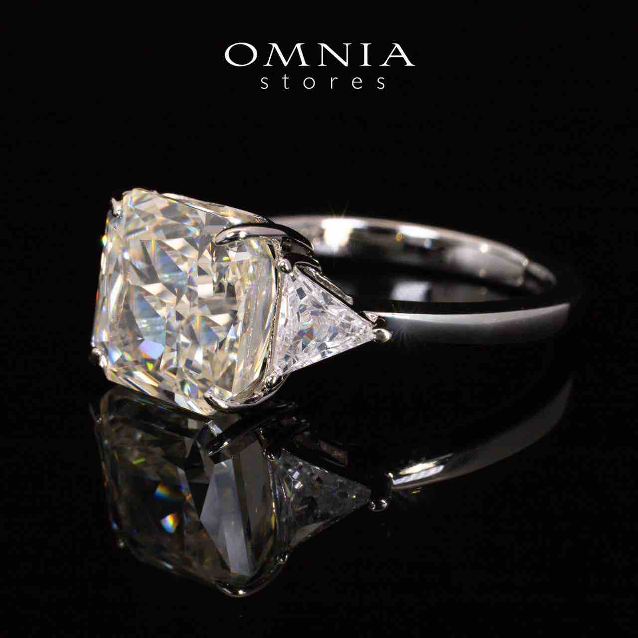 Paula White Ring With High Quality Simulated Diamonds in 925 Silver - Image 2