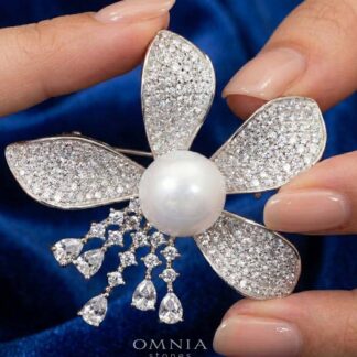 Omnia Ivie White Fresh Real Pearl Brooch With High Quality Simulated Diamonds in 925 Silver