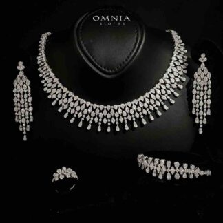 Laurel White Bridal Full Set in 925 Silver High Quality Simulated Diamonds