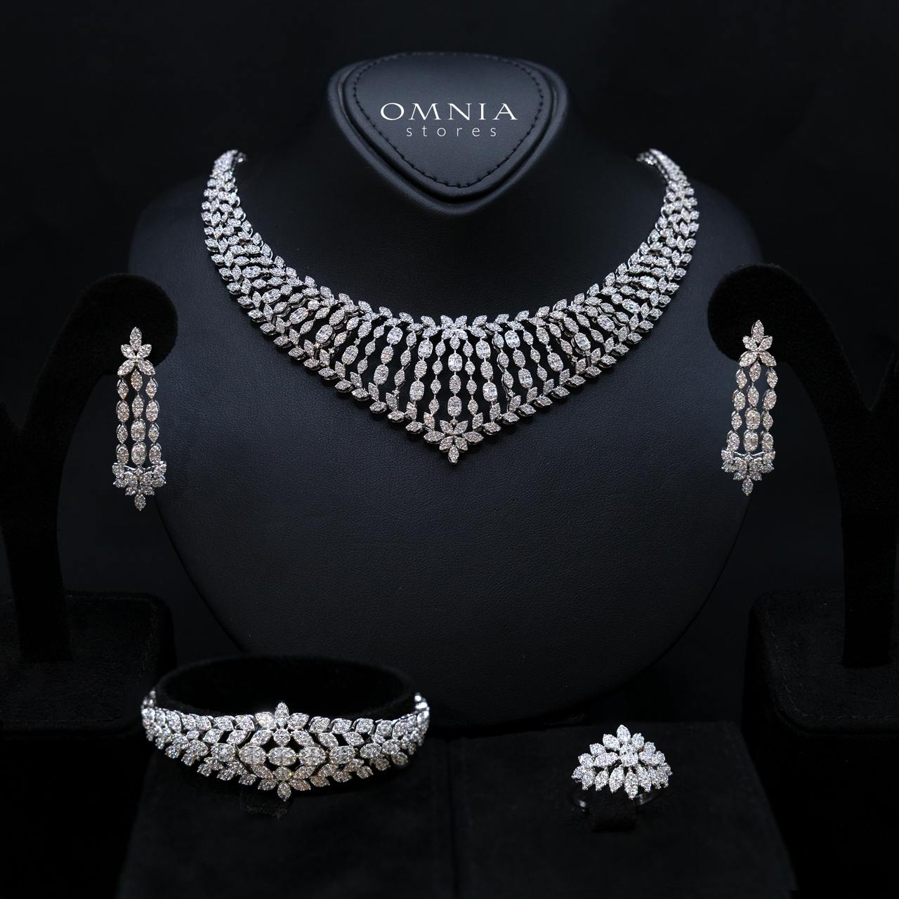 Emeny White Luxury Bridal Full Set in High Quality Rhodium Plated Zircon Stones