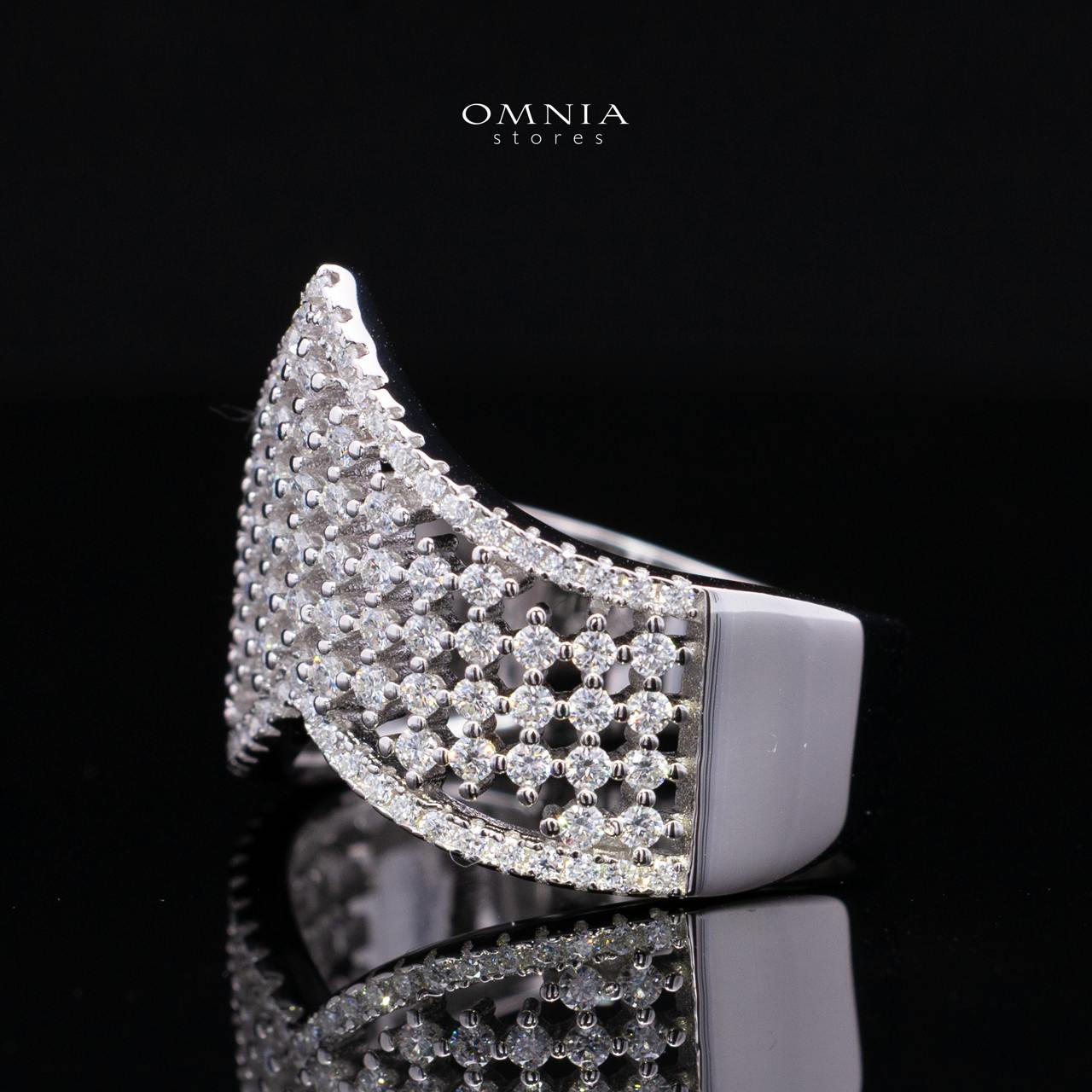 Kinslee White Lab-Grown Moissanite Stone Ring with GRA Certified Premium in 925 Sterling Silver - Image 2