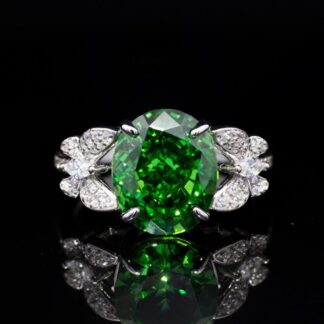 Omnia Maysun Ring In 925 Silver High Quality Green Simulated Diamonds
