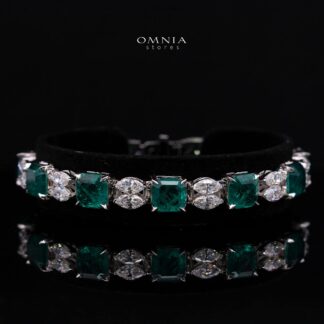 Vionelle Emerald Green Radiant Cut Bracelet with Premium Simulated Diamonds in 925 Sterling Silver