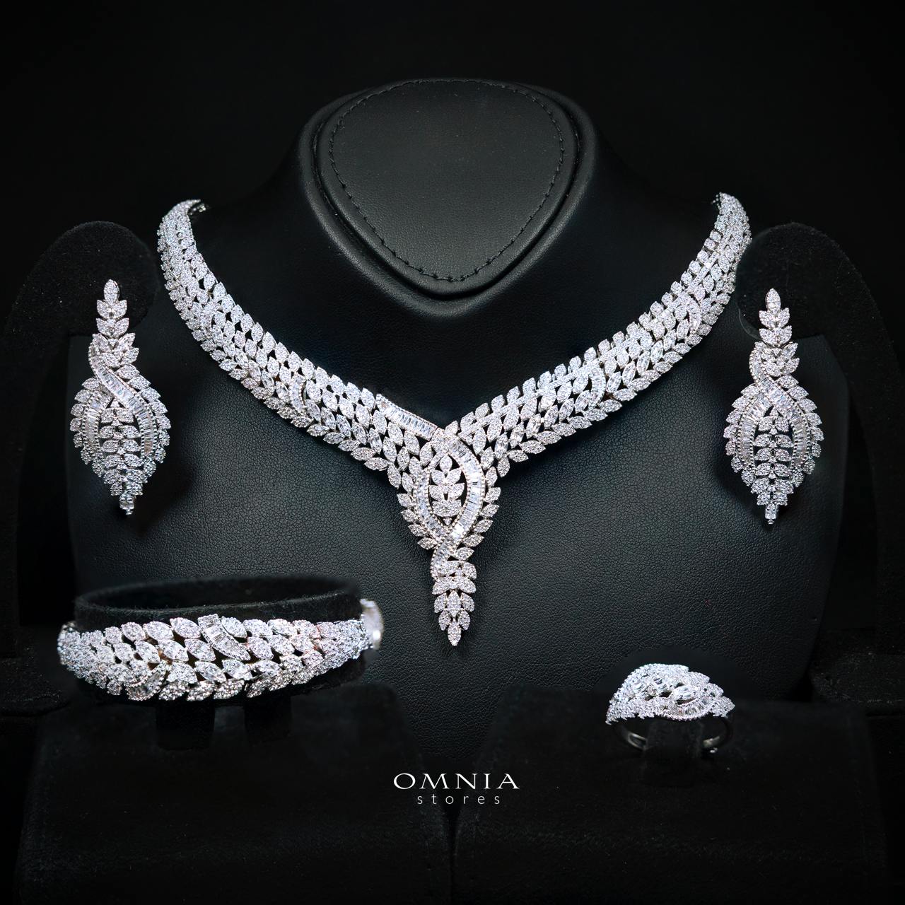Areyana White Luxury Bridal Full Set with High-Quality Simulated Diamonds and Rhodium Plating - Image 2