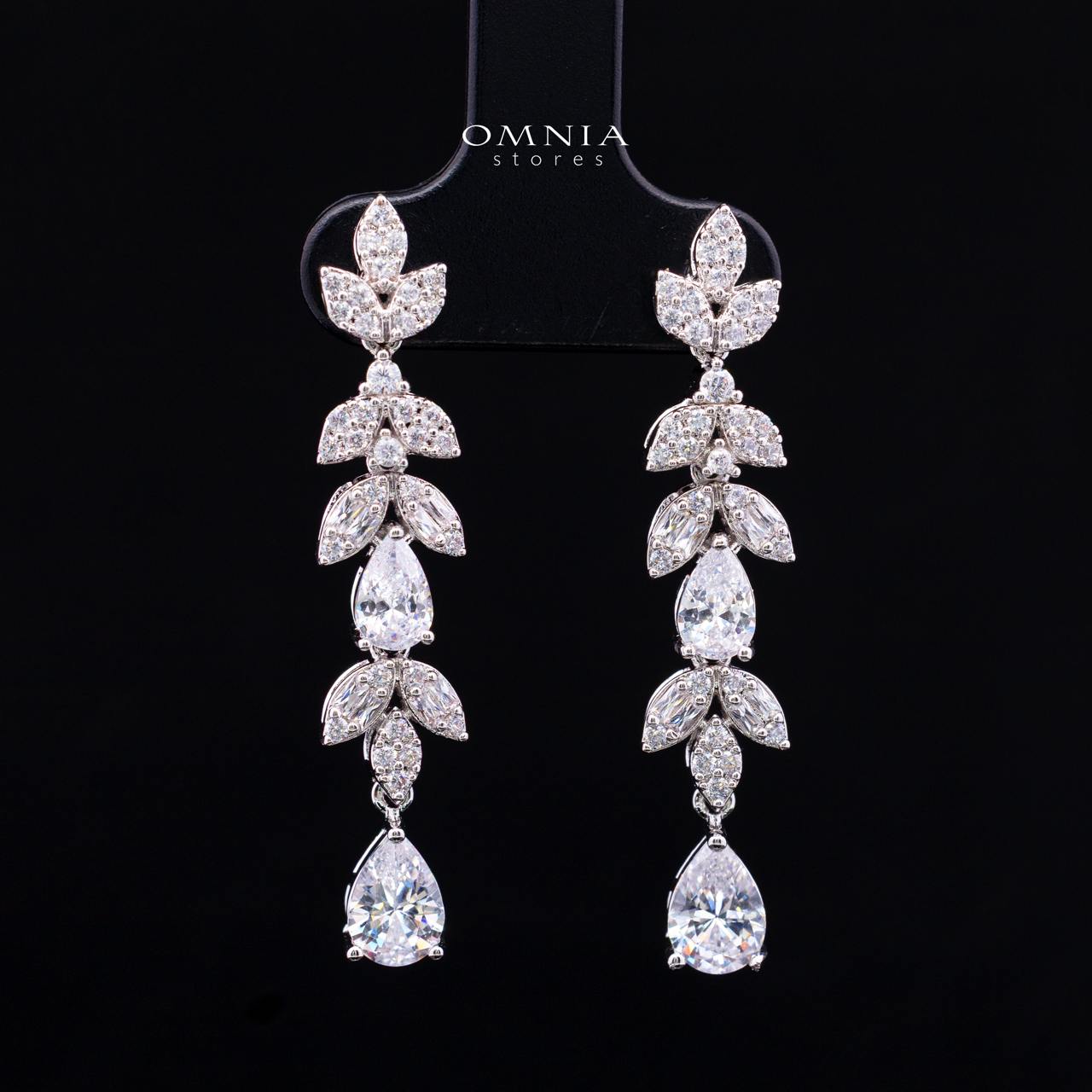 Aylara White Luxury Bridal Full Jewelry Set with High-Quality Premium Simulated Diamonds - Image 4