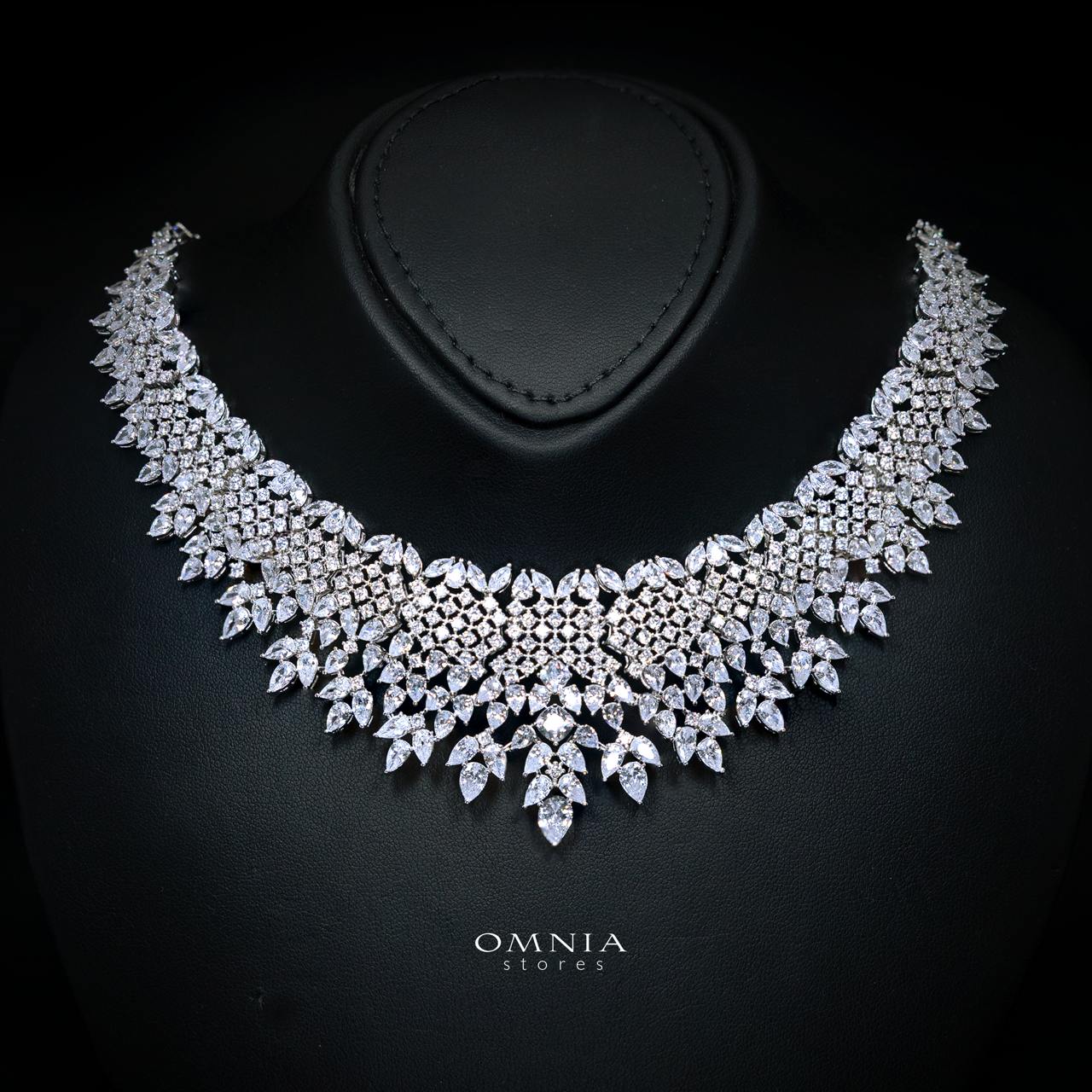Haneeza White Luxury Bridal Full Set with High-Quality Simulated Diamonds, Rhodium Plated - Image 2