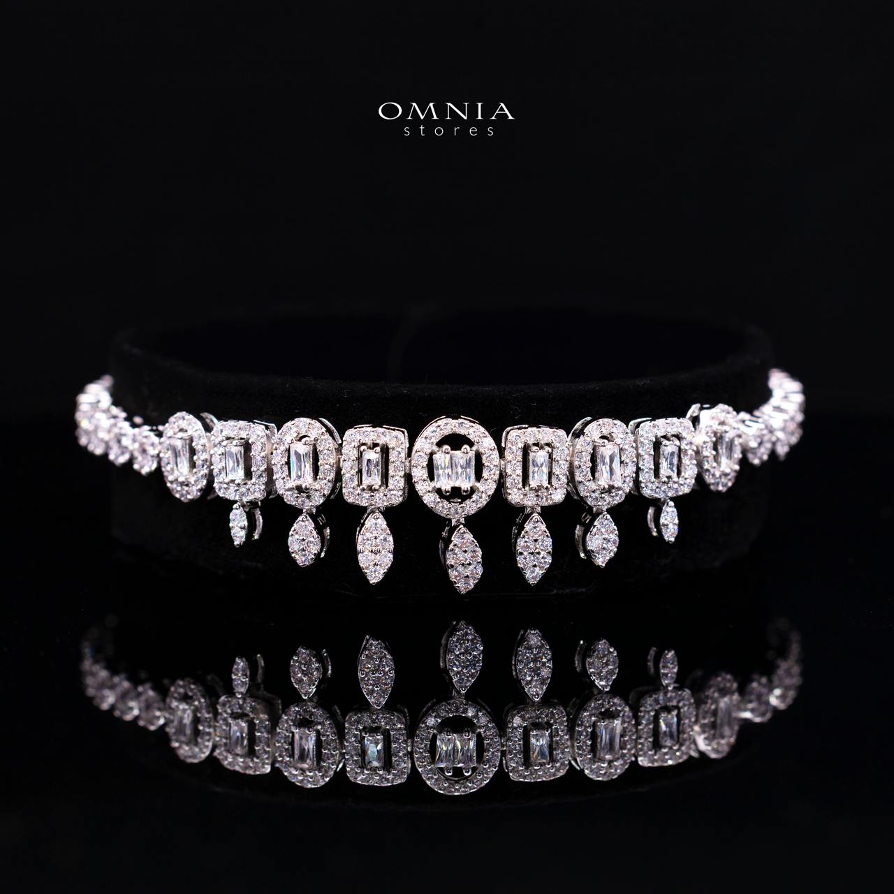 Ruhana Ruhana White Luxury Bridal Full Set with High-Quality Simulated Diamonds, Rhodium Plated - Image 3