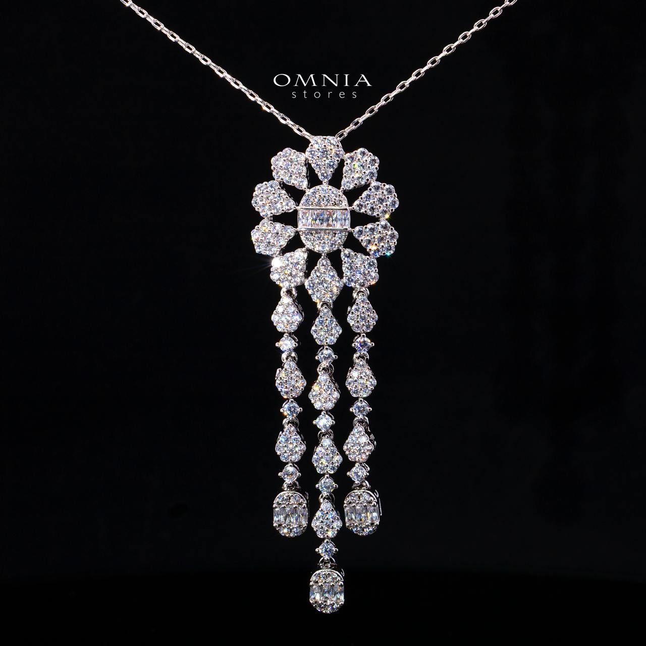 Amireya White Luxury Jewelry Set – Necklace, Earrings & Ring with High-Quality Simulated Diamonds and Rhodium Plating - Image 3