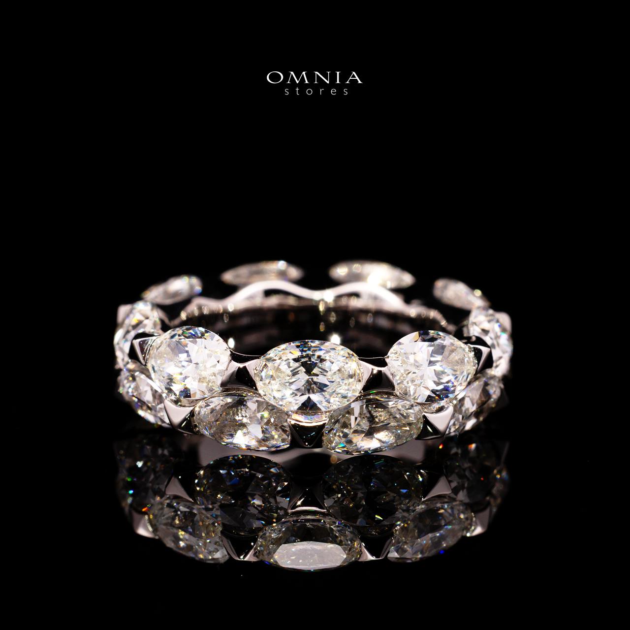 Halsey Ring with Certificate, High-Quality Premium Simulated Diamonds in 925 Sterling Silver