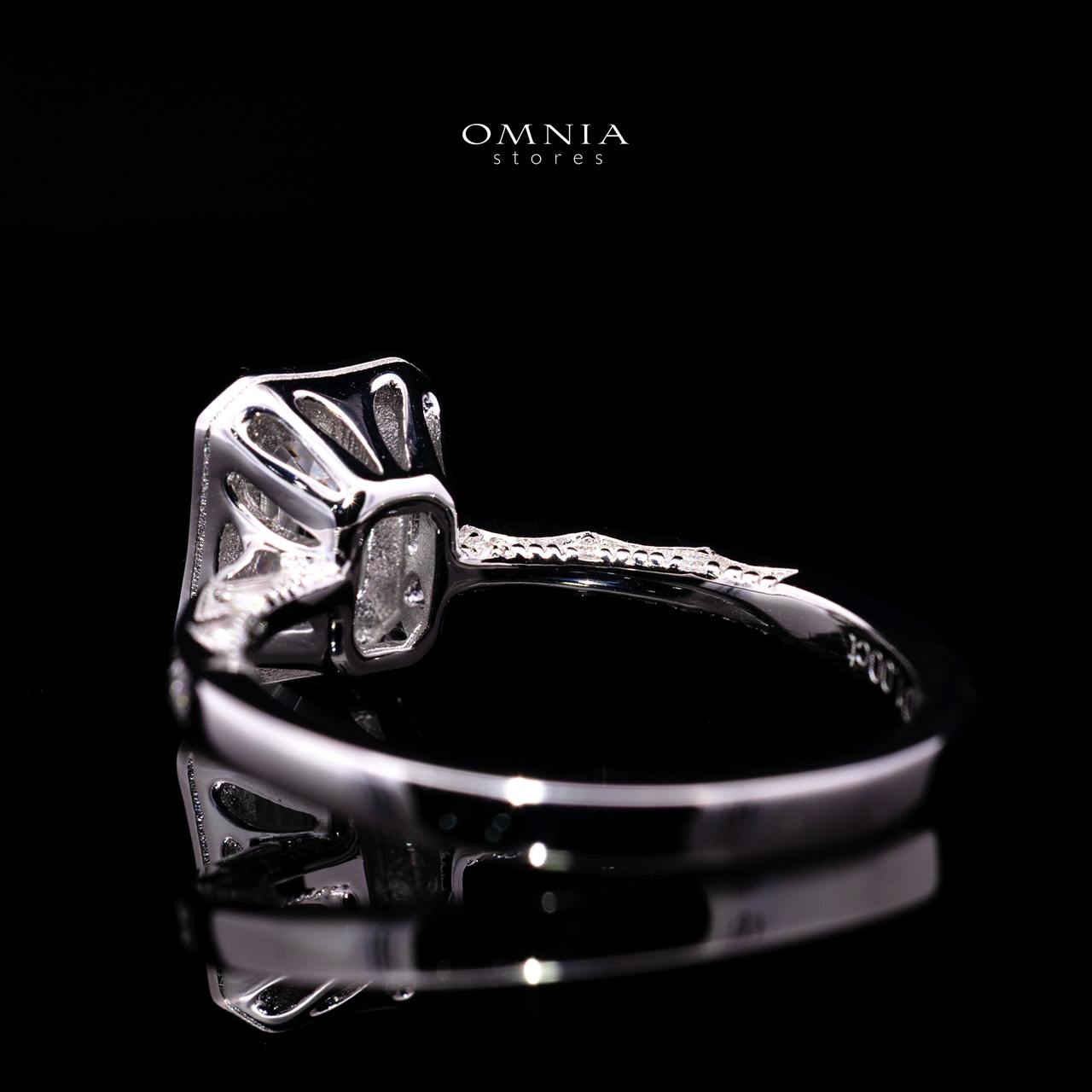 Diane Emerald-Cut Moissanite Ring 5x7mm (1CT) in 925 Sterling Silver Gold Plated - Image 4