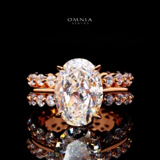 Carlotta Gold Ring with Certificate | High-Quality Premium Simulated Diamonds in 925 Sterling Silver