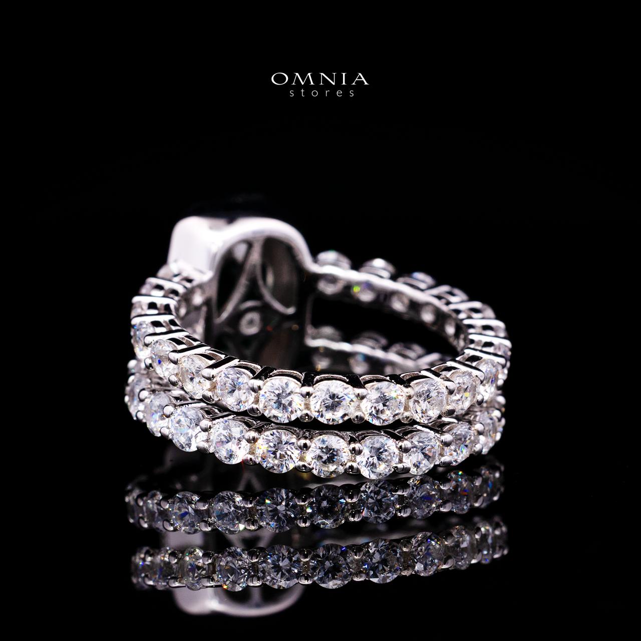 Kamili Green Ring with Certified High-Quality Premium Simulated Diamonds in 925 Sterling Silver - Image 4
