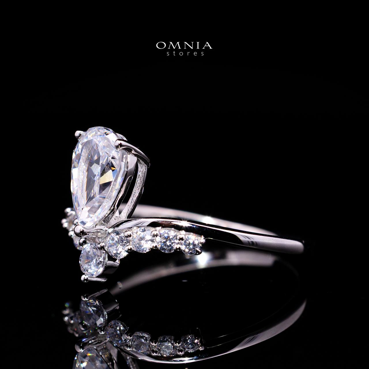 Antonella Ring with Certified Premium Simulated Diamonds in 925 Sterling Silver - Image 2